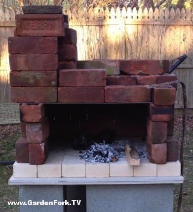 Wood Fired Pizza Oven Photos from Daniel - GardenFork 