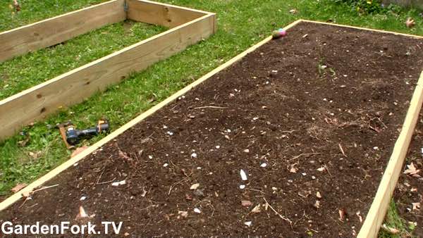 Build A Raised Garden Bed