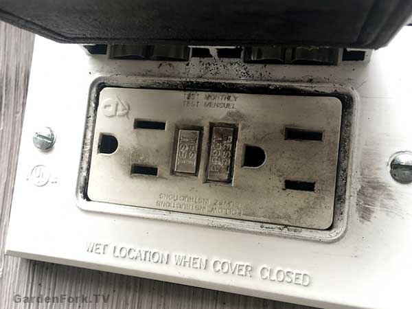 replace a GFCI outlet