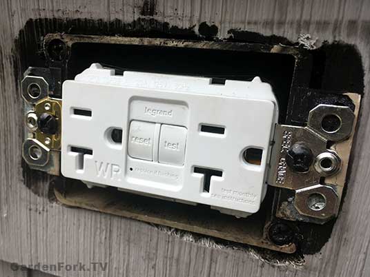 replace a GFCI outlet